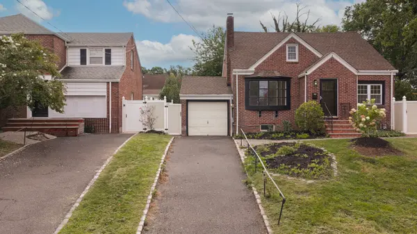 303 Huntington Rd, Union, NJ 07083-7943