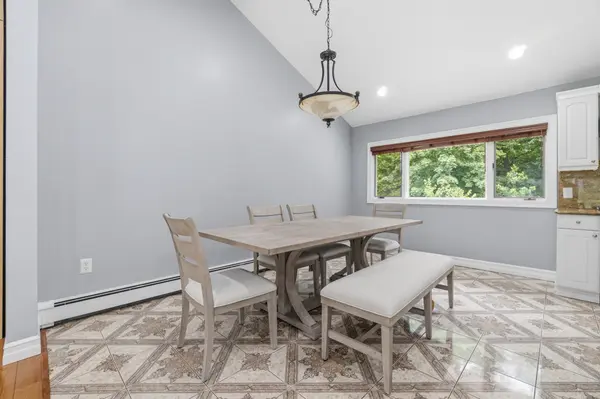 651 Floyd St, Englewood Cliffs, NJ 07632-2049