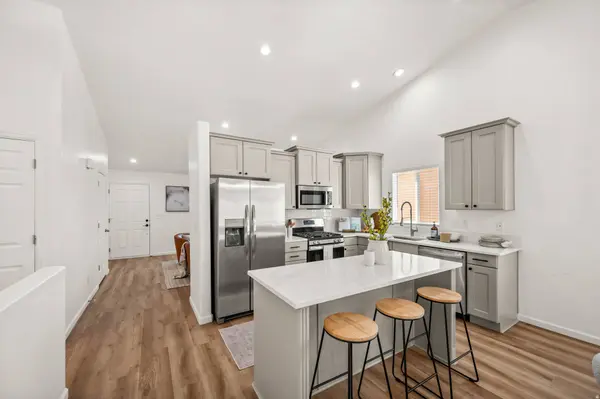 15152 S EAGLE CHASE DR, Draper, UT 84020