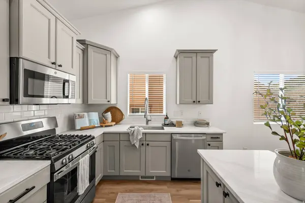 15152 S EAGLE CHASE DR, Draper, UT 84020