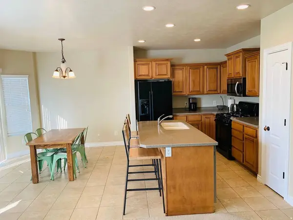 2178 E WHITEKIRK WAY S, Draper (ut Cnty), UT 84020