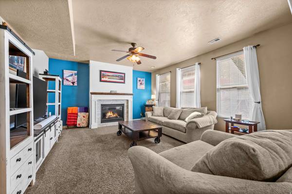 843 W 2400 N, West Bountiful, UT 84087