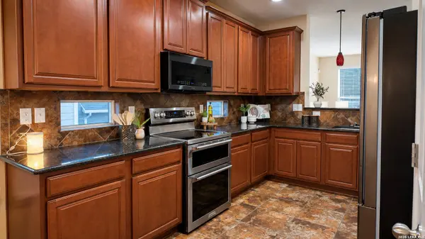 205 RANCH HOUSE RD, Cibolo, TX 78108