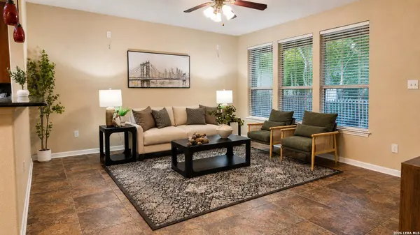 205 RANCH HOUSE RD, Cibolo, TX 78108