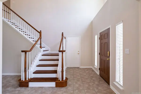 101 Shadow Mt Drive, Cibolo, TX 78108