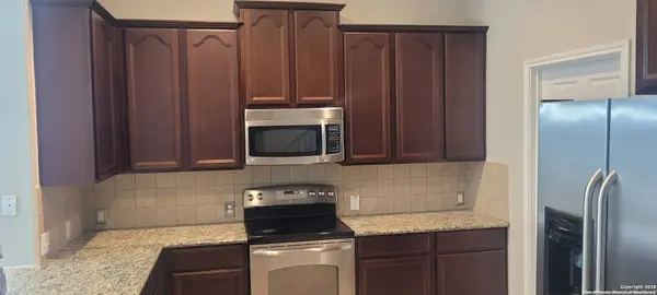 225 Country Vale, Cibolo, TX 78108