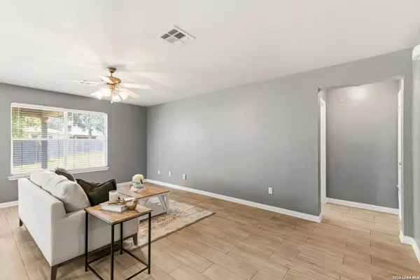 229 Hereford St, Cibolo, TX 78108