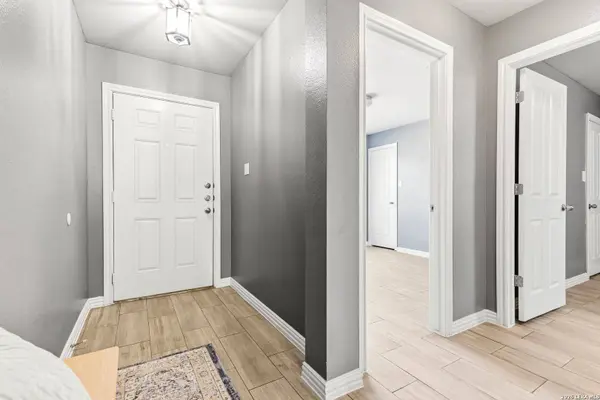 229 Hereford St, Cibolo, TX 78108
