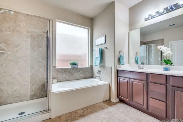 129 RAWHIDE WAY, Cibolo, TX 78108