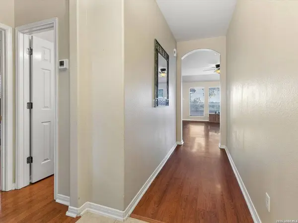 560 GINSBERG DR, Schertz, TX 78154