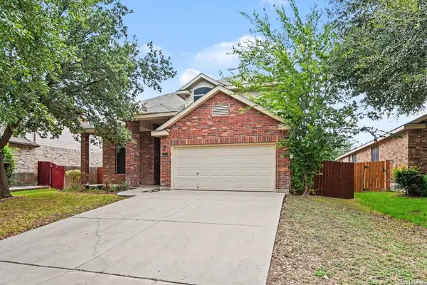 121 YEAGER CIR, Cibolo, TX 78108