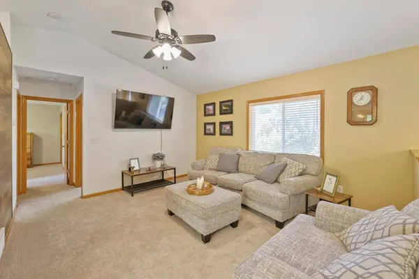 7010 Jorgensen LN S, Cottage Grove, MN 55016