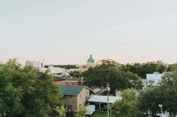 feature image of What to Watch for When Buying a Home in DeLand, FL