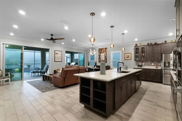 298 JACKSON LOOP, Deland, FL 32724