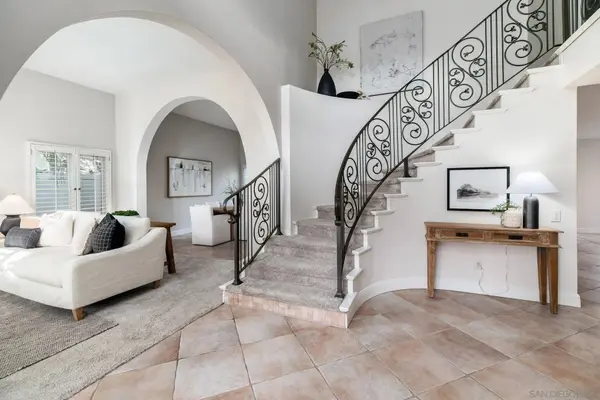 3744 Newcrest Pt, San Diego, CA 92130