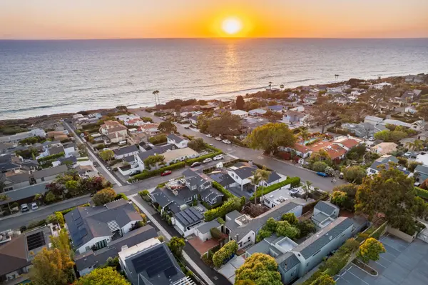 Just Listed! 219 11th Street in Del Mar ,Carrie Filla