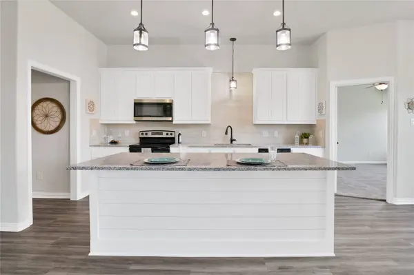 115 Panther LOOP, Mabank, TX 75147