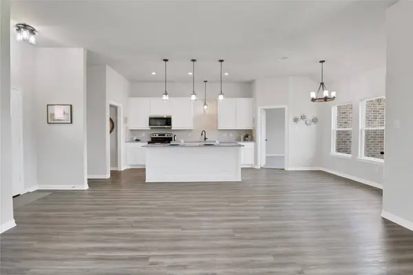 115 Panther LOOP, Mabank, TX 75147