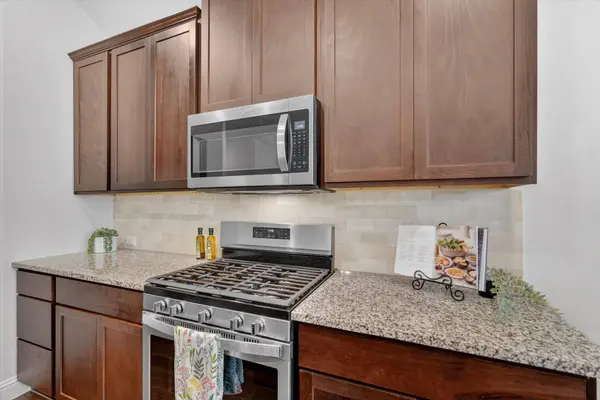 4004 Clearline DR, Forney, TX 75126