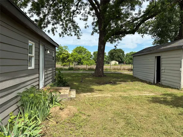 125 Parrot ST, Rosser, TX 75157