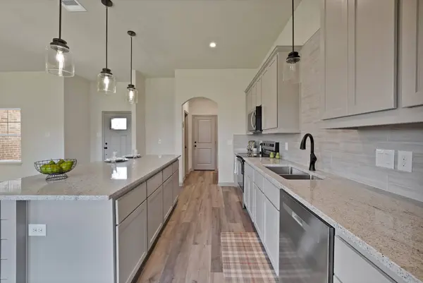109 Panther LOOP, Mabank, TX 75147