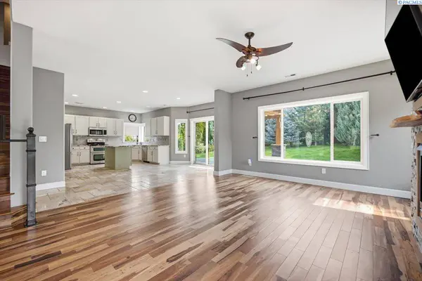2991 Sedona Circle, Richland, WA 99354