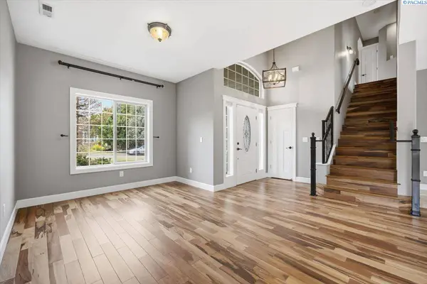 2991 Sedona Circle, Richland, WA 99354