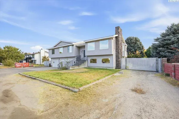 921 Road 56, Pasco, WA 99301