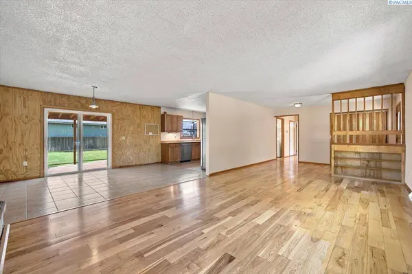 1408 Hunt Avenue, Richland, WA 99354