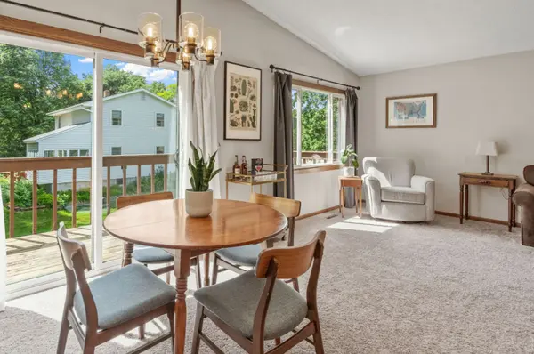 15-web-or-mls-4543 Margaret St-15