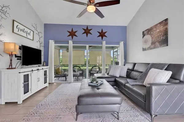 1535 Trafalgar LN #A, Naples, FL 34116