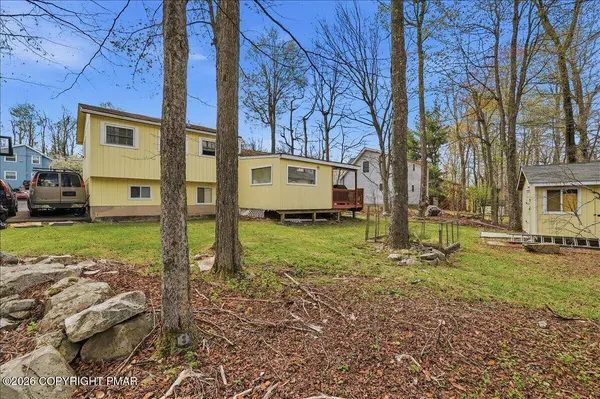 9579 Millwood DR, Tobyhanna, PA 18466
