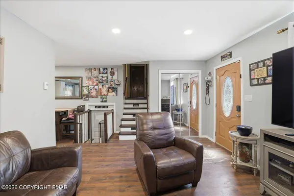 9579 Millwood DR, Tobyhanna, PA 18466