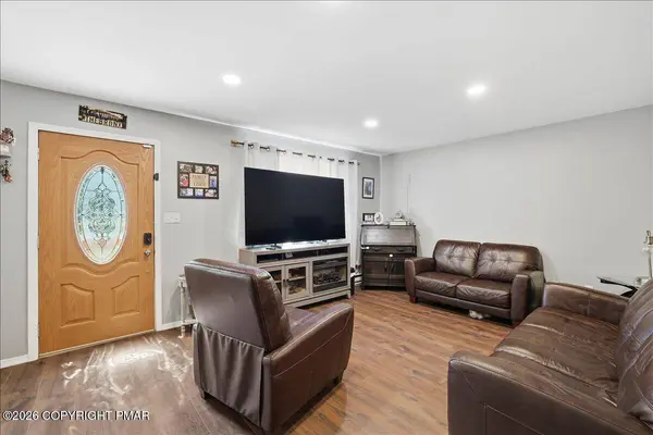 9579 Millwood DR, Tobyhanna, PA 18466
