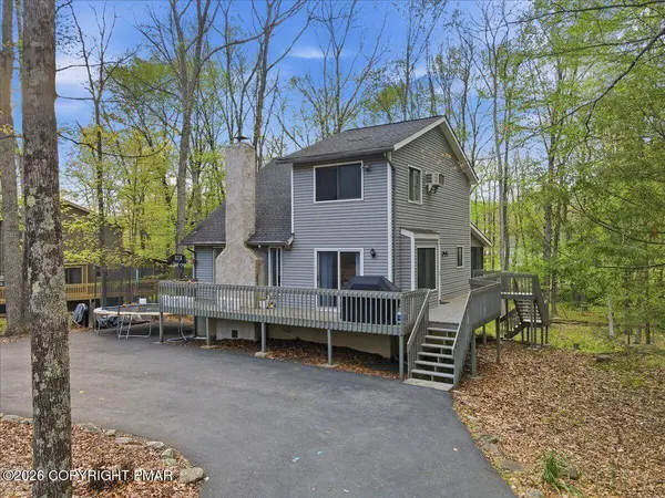 126 Dunchurch DR, Bushkill, PA 18324