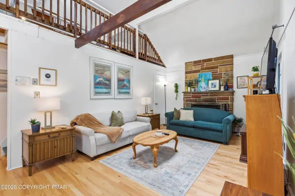 107 Buckhill RD, Albrightsville, PA 18210