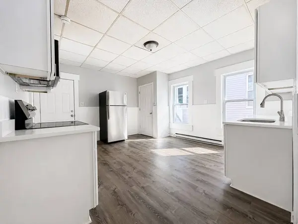 5 Mount Pleasant St ##3, Worcester, MA 01610