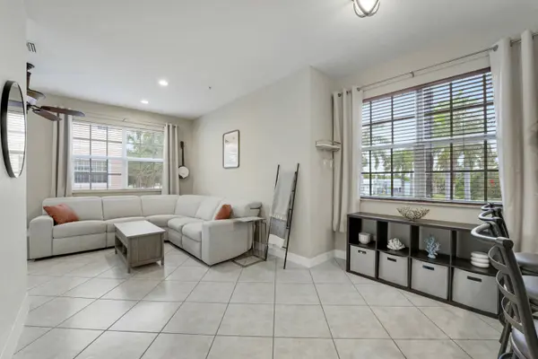 115 Harbors WAY, Boynton Beach, FL 33435