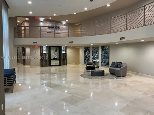 3370 Hidden Bay Dr #801, Aventura, FL 33180