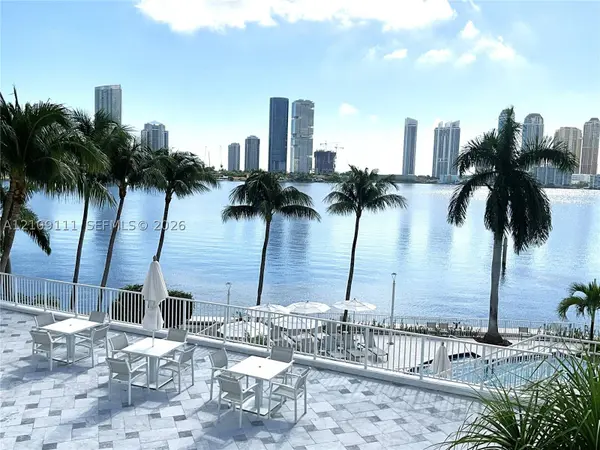 3370 Hidden Bay Dr #801, Aventura, FL 33180