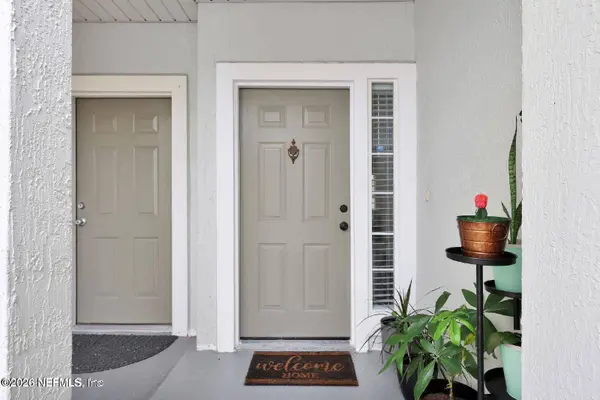 862 SOUTHERN CREEK DR, Jacksonville, FL 32259