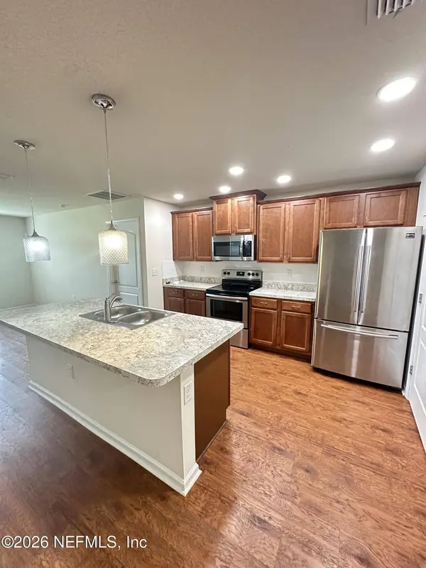 6761 SANDLE DR, Jacksonville, FL 32219