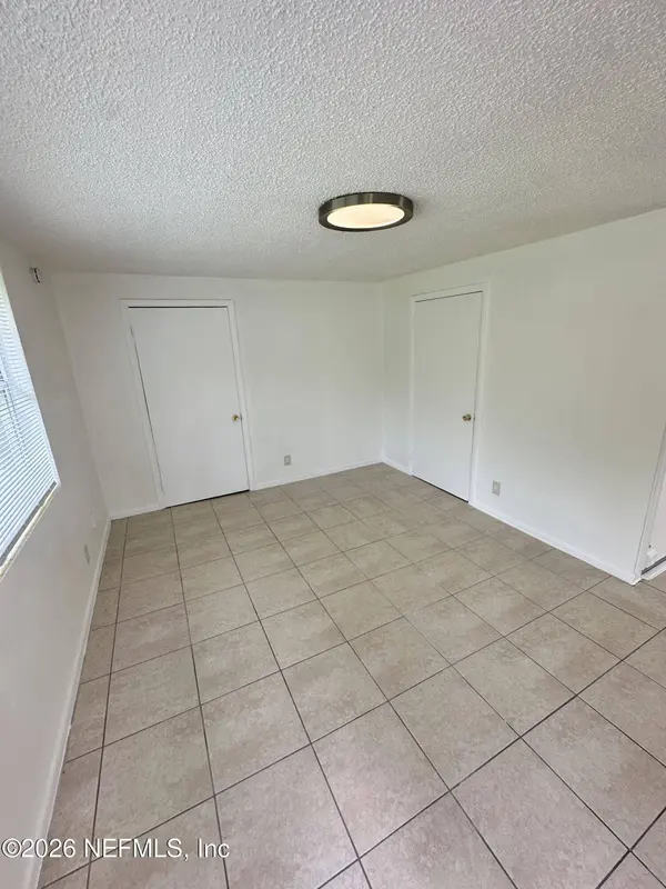 7915 HARE AVE, Jacksonville, FL 32211
