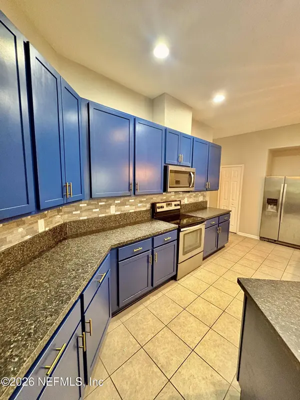 12141 ALEXANDRA DR, Jacksonville, FL 32218