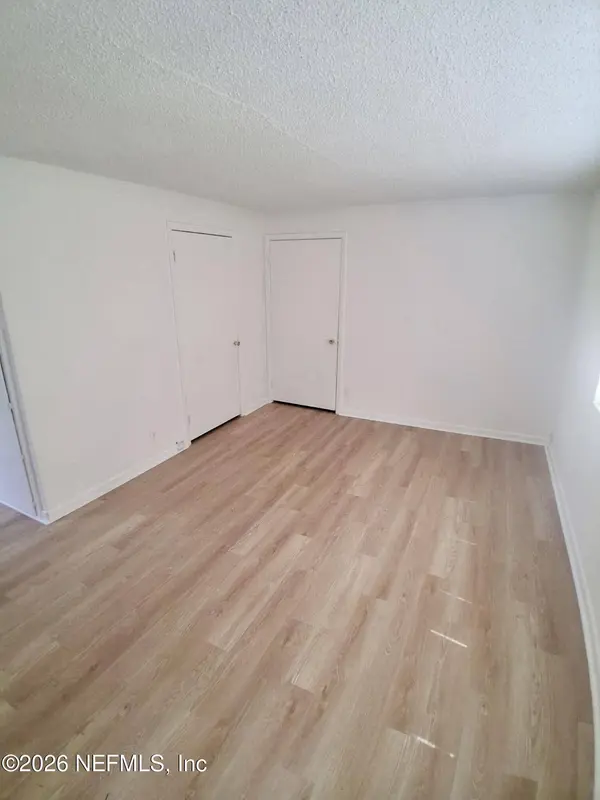 7913 HARE AVE, Jacksonville, FL 32211