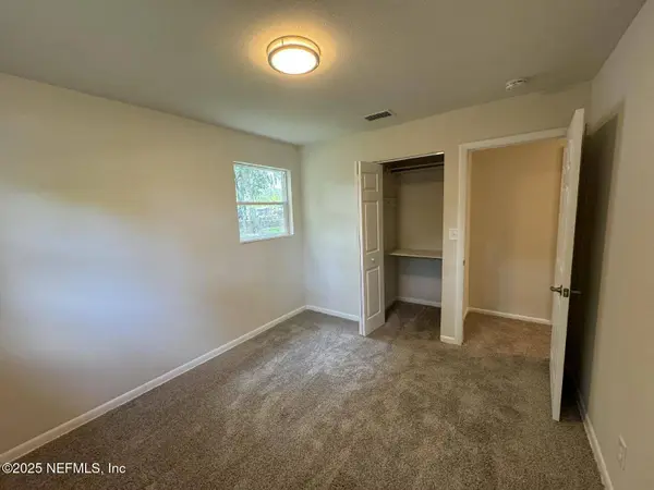 6968 MISS MUFFET LN S, Jacksonville, FL 32210