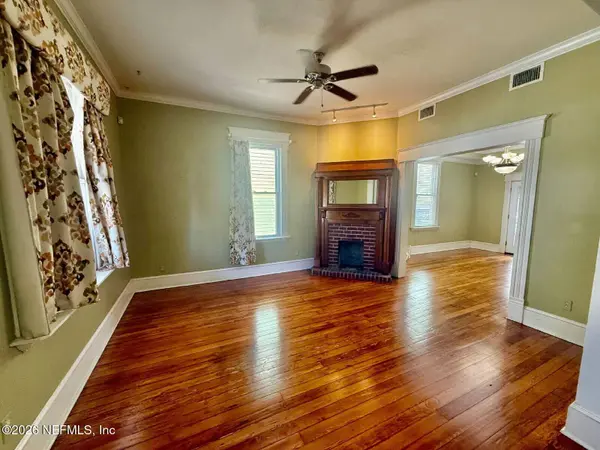 134 E 6TH ST, Jacksonville, FL 32206