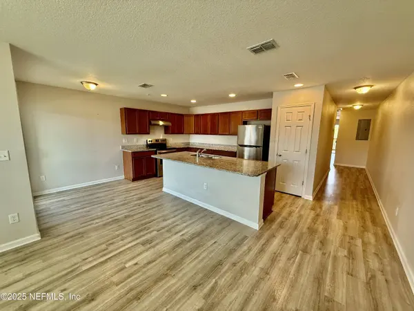 9109 WESTERN WAY #4, Jacksonville, FL 32256