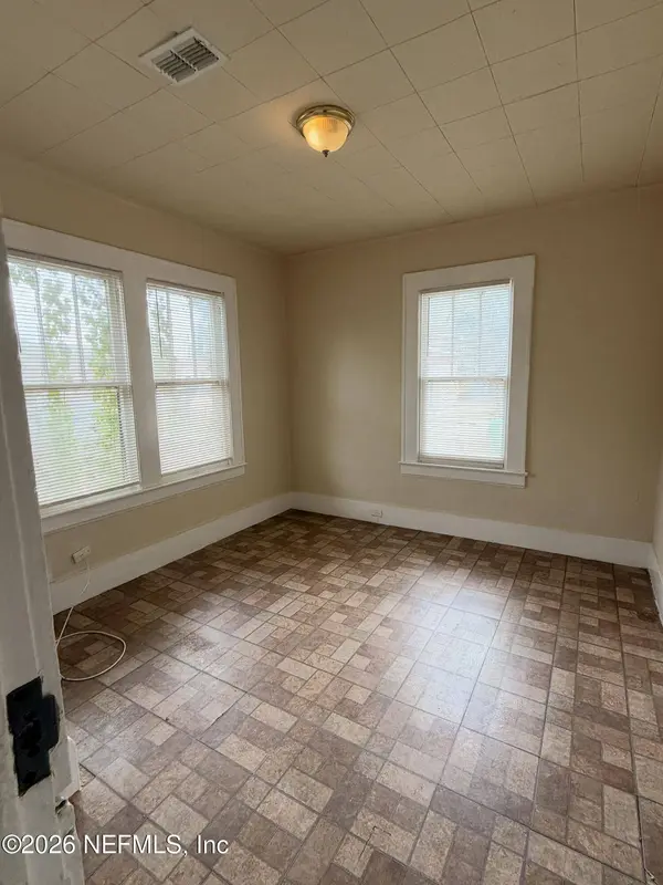 666 BASSWOOD ST, Jacksonville, FL 32206