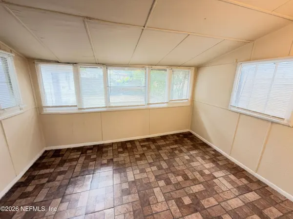 666 BASSWOOD ST, Jacksonville, FL 32206